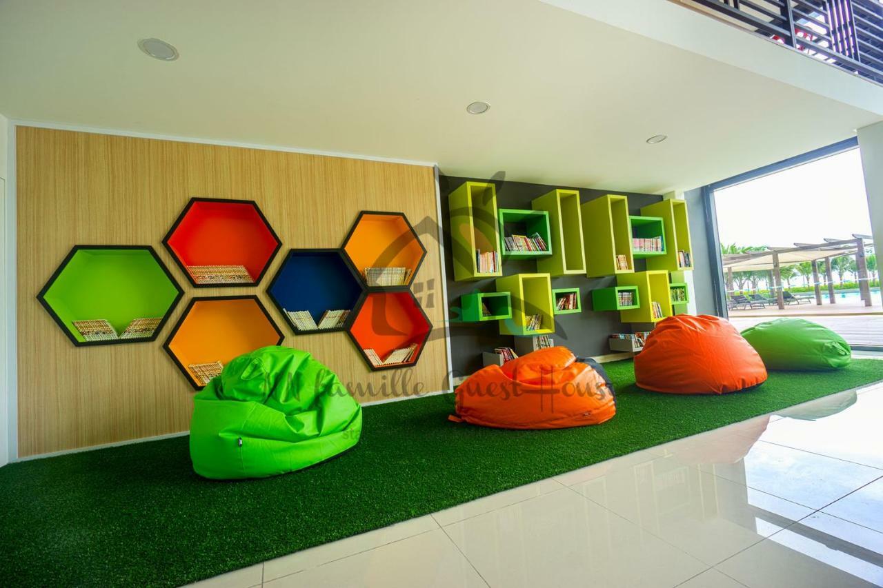 Nn Famille Guest House Pasir Gudang Bagian luar foto